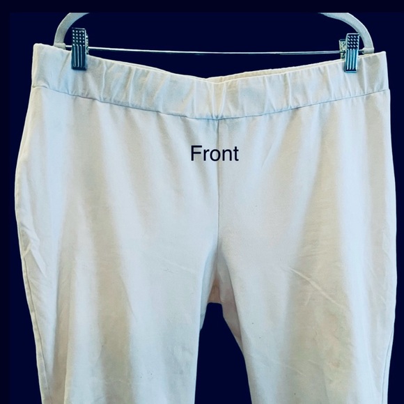 Women With Control Petite Pull-On Capri Pants. White. 1X Petite - Picture 2 of 12